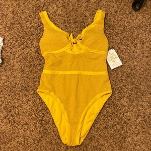 Nwt Becca shimmery one piece